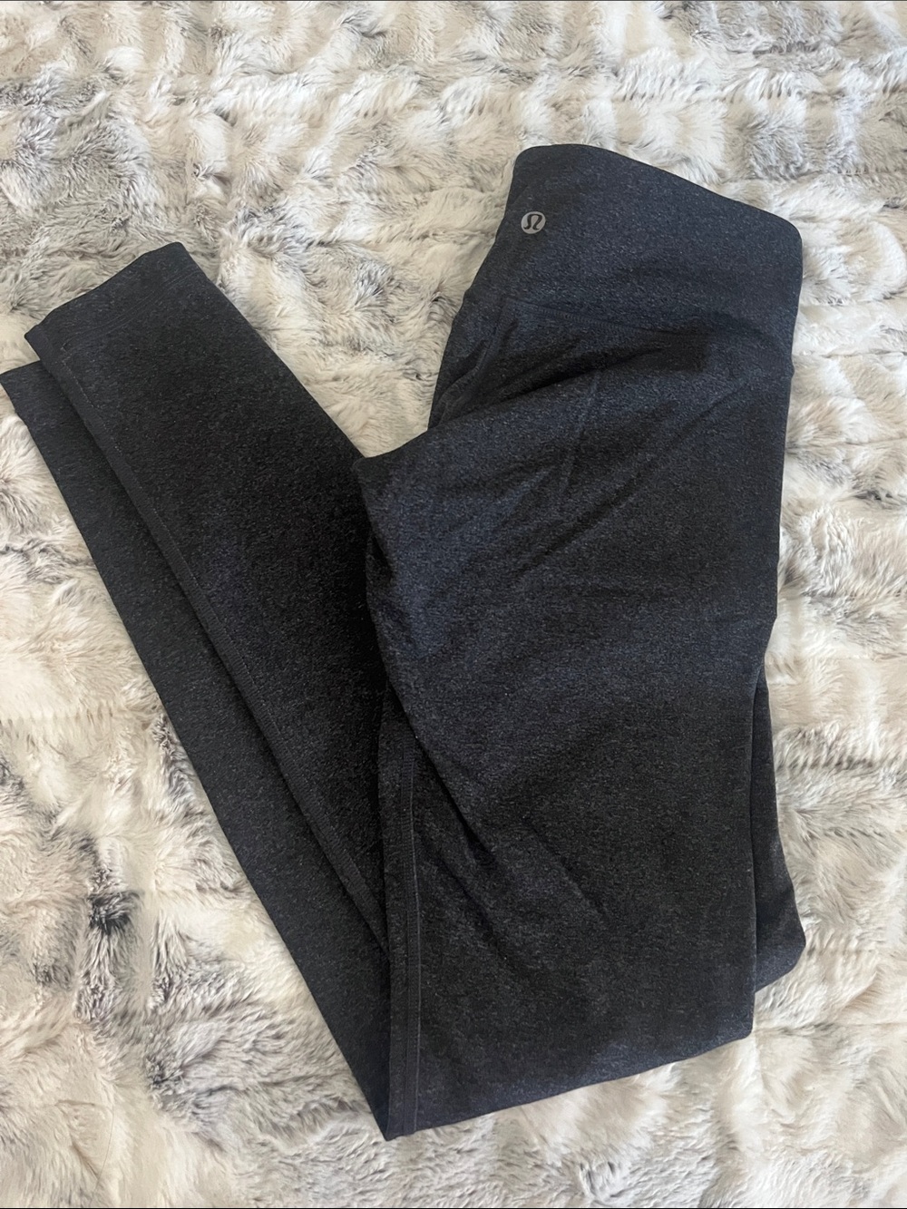 Full length, Lululemon leggings! Great for the Hot room. In great condition!